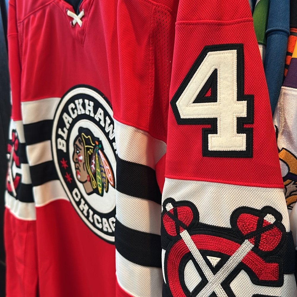 Seth Jones Chicago Blackhawks Fanatics 2025 NHL Winter Classic Premium Jersey - Picture 6 of 9